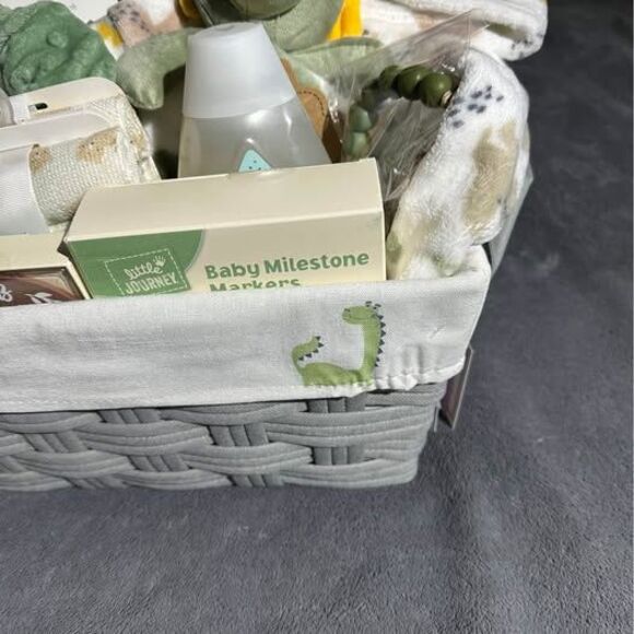 NEW 47PC Dinosaur Themed Baby Gift Basket - Picture 6 of 16